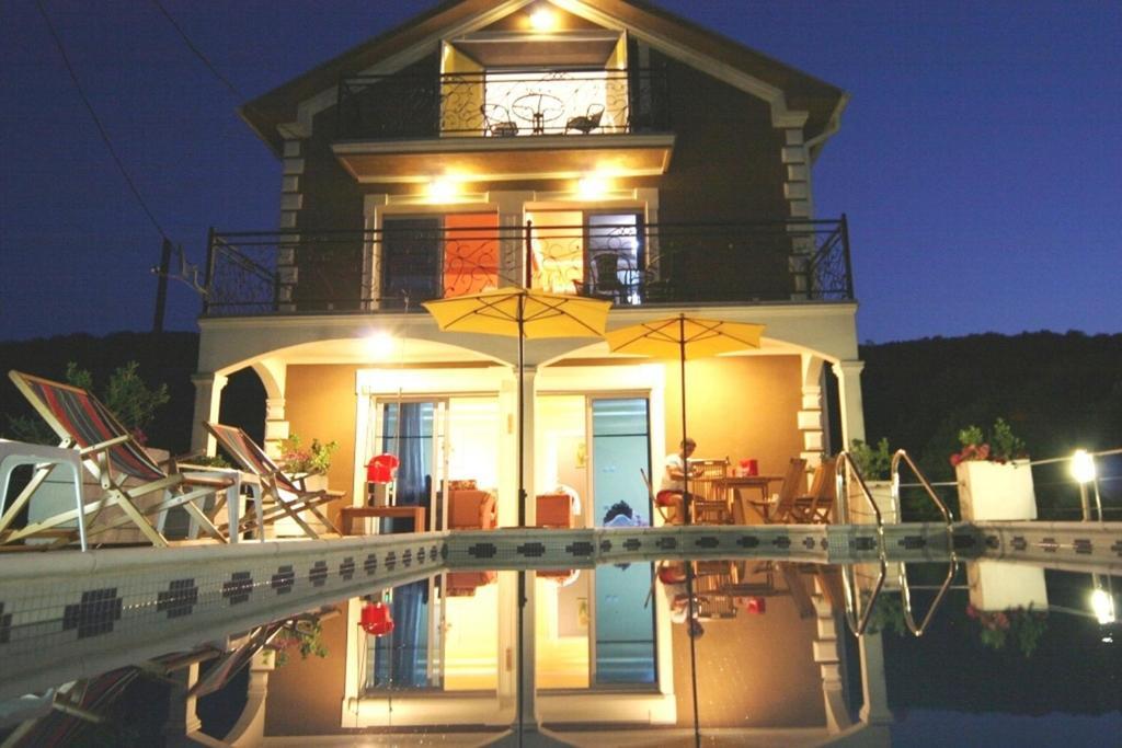 Villa Τίβατ Δωμάτιο φωτογραφία